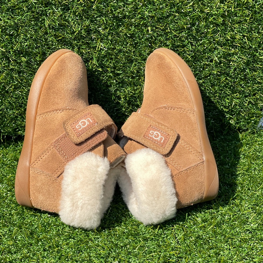 UGG Winter boots🍂🍁chestnut size 8